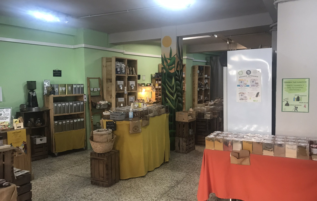 Transfert - magasin d'alimentation -
Barcelona - Sant Andreu