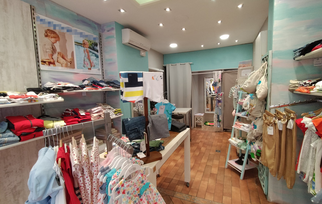 Traspaso - Tiendas -
Barcelona - Sagrada familia