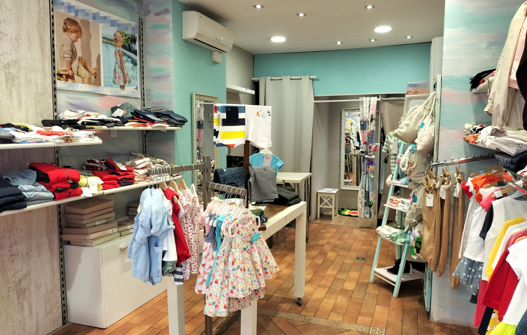 Traspaso - Tiendas -
Barcelona - Sagrada familia