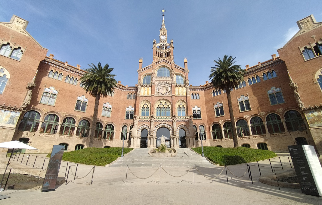 Traspaso - Tiendas -
Barcelona - Sagrada familia