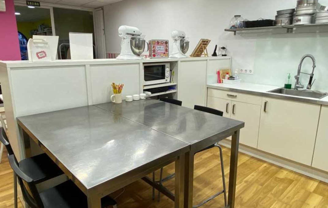 Transfert - Tiendas -
Sant Boi de Llobregat - Centre - Casco Antiguo