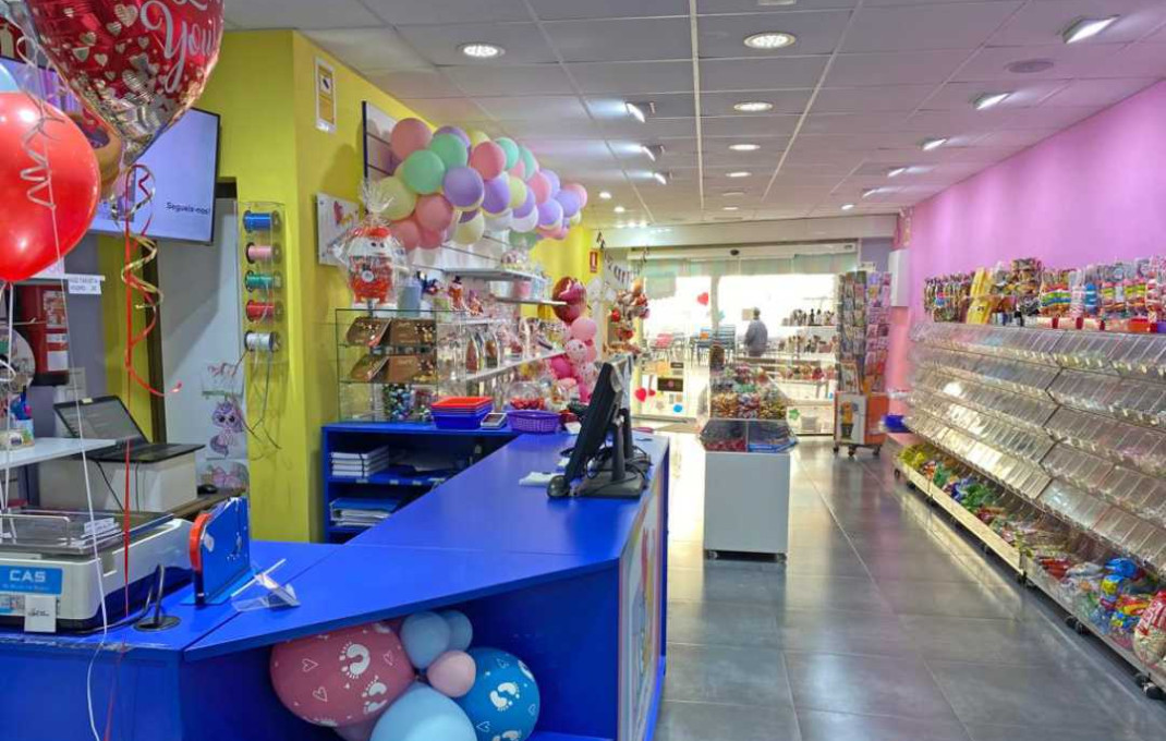 Transfert - Tiendas -
Sant Boi de Llobregat - Centre - Casco Antiguo