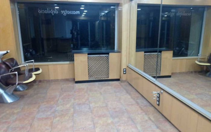 Alquiler - Local comercial -
Sabadell