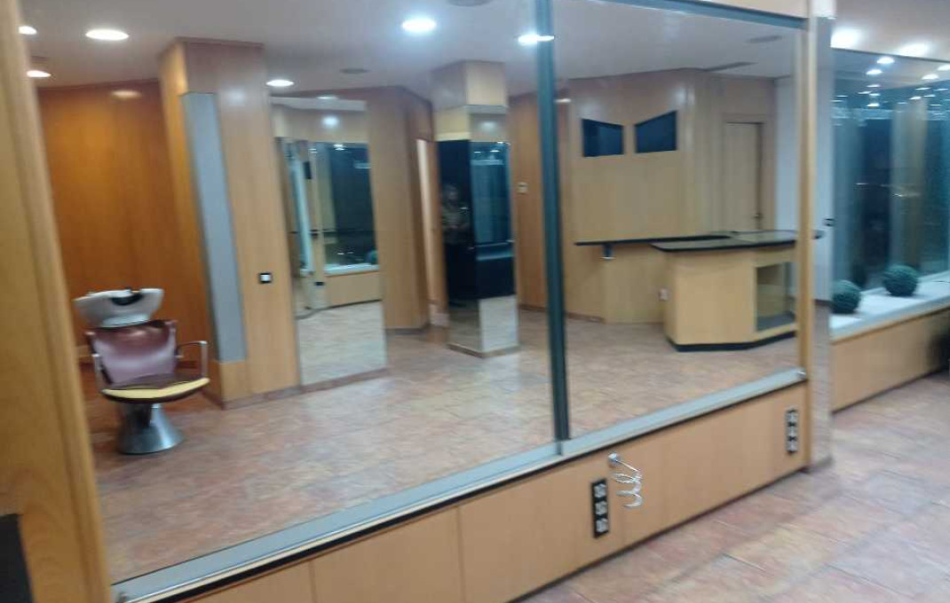 Alquiler - Local comercial -
Sabadell