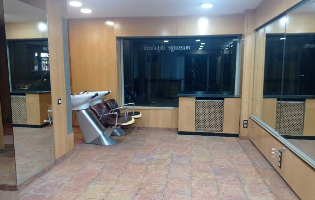 Alquiler - Local comercial -
Sabadell