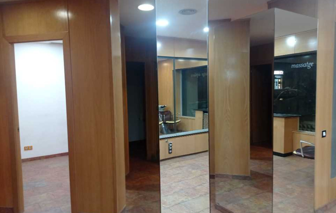Alquiler - Local comercial -
Sabadell
