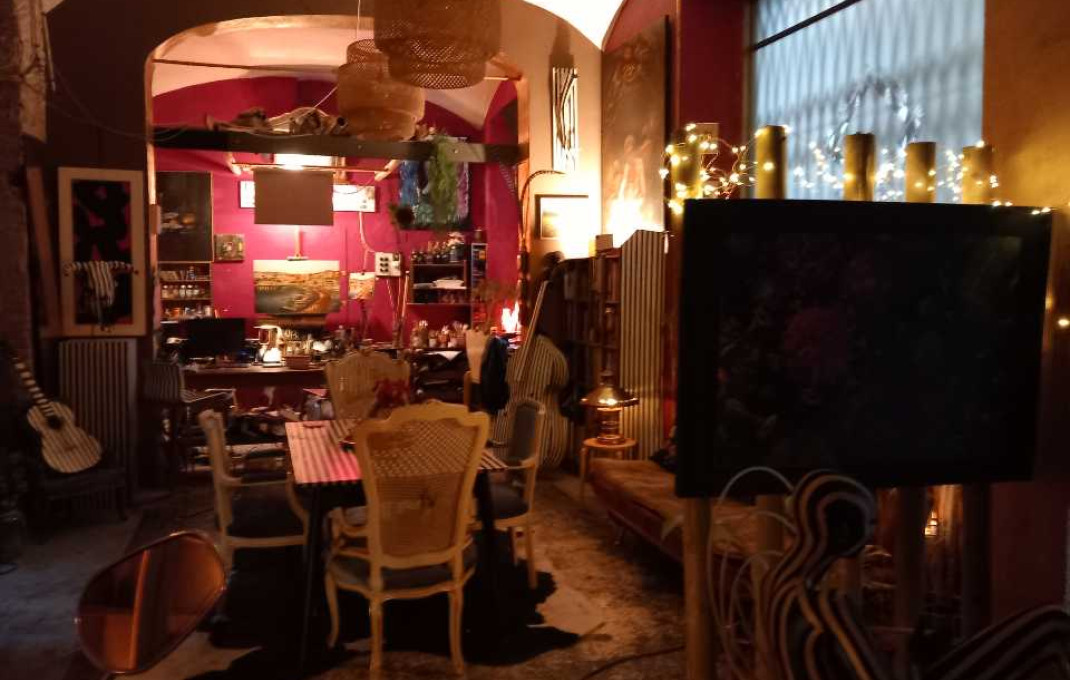 Alquiler - Local comercial -
Barcelona - Gótico