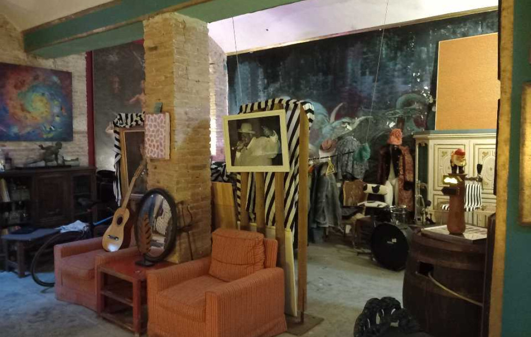 Alquiler - Local comercial -
Barcelona - Gótico