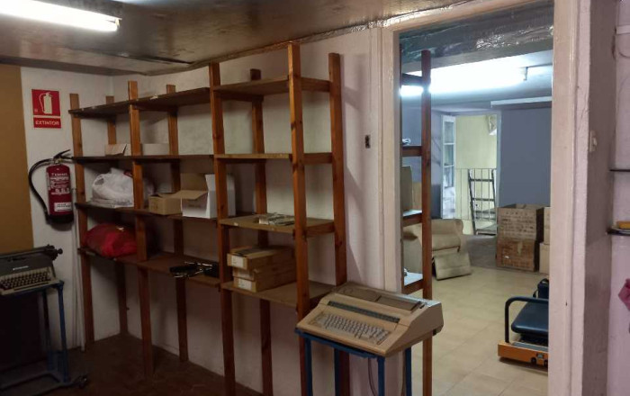 Location longue durée - Local comercial -
Barcelona