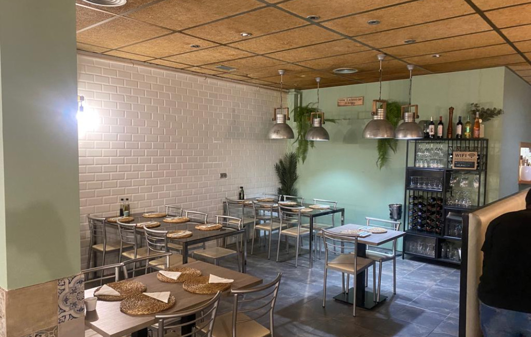 Traspaso - Restaurante -
Castelldefels