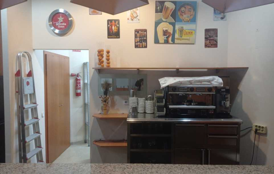 Revente - Restaurant -
Terrassa