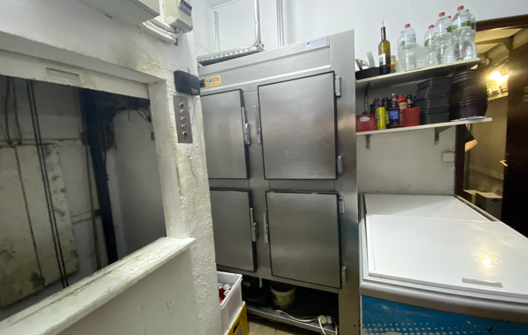 Venta - Restaurante -
Barcelona - Eixample Derecho