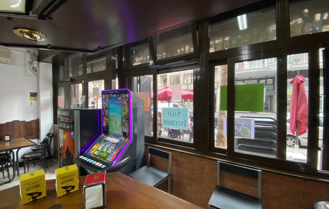 Venta - Restaurante -
Barcelona - Eixample Derecho