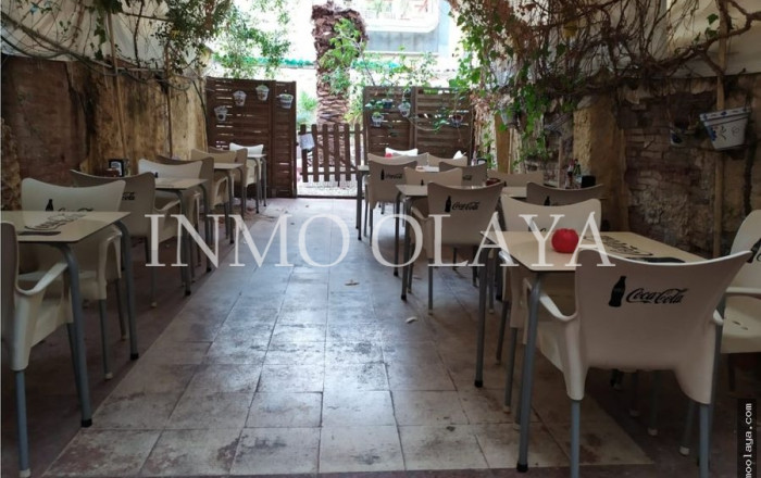 Traspaso - Restaurante -
Barcelona - Clot