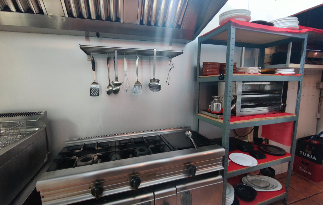 Traspaso - Restaurante -
Barcelona - Clot