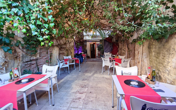 Traspaso - Restaurante -
Barcelona - Clot