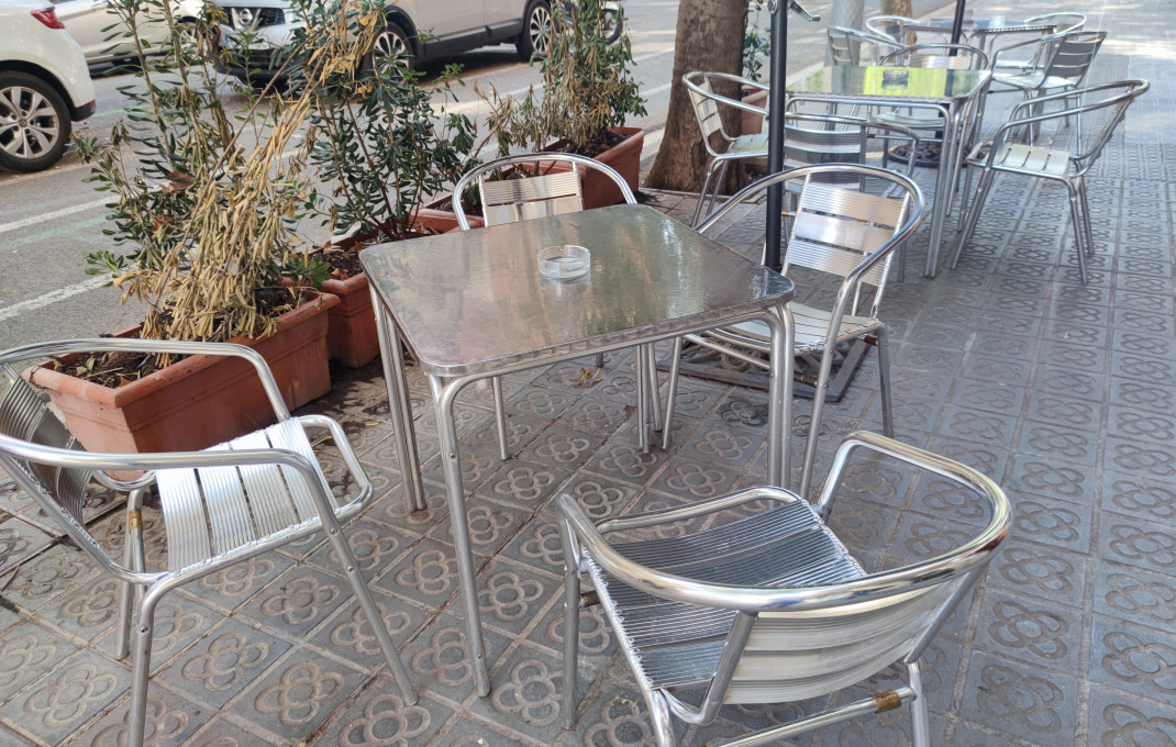 Traspaso - Restaurante -
Barcelona - Clot