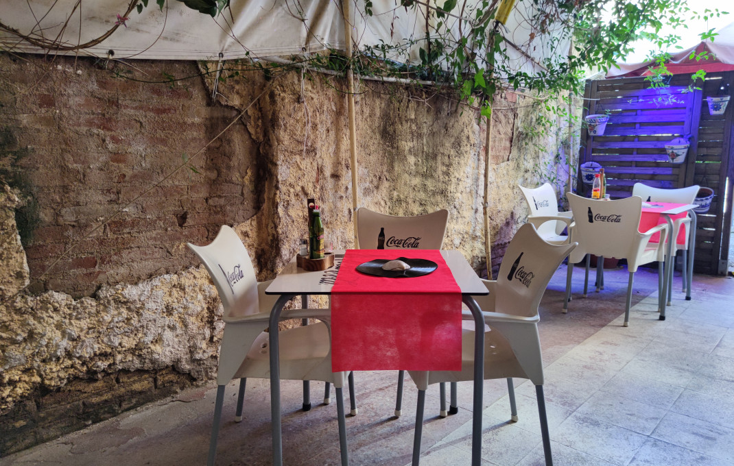 Traspaso - Restaurante -
Barcelona - Clot