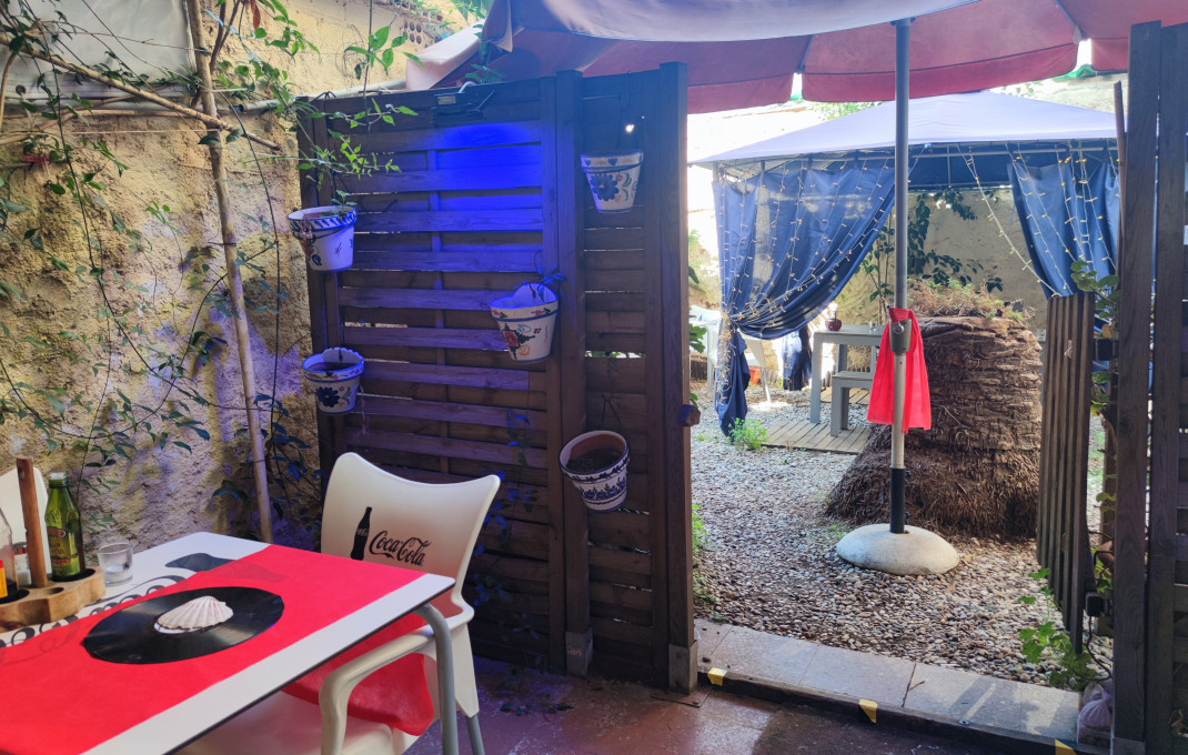 Traspaso - Restaurante -
Barcelona - Clot