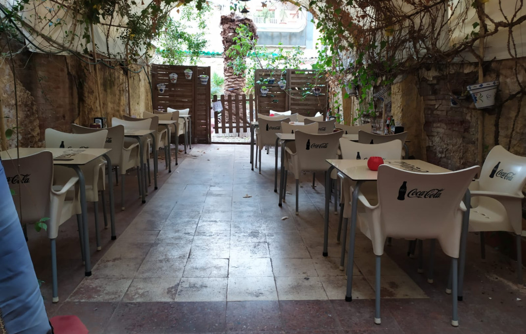 Traspaso - Restaurante -
Barcelona - Clot