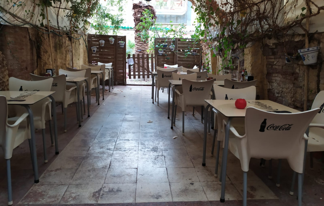 Traspaso - Restaurante -
Barcelona - Clot