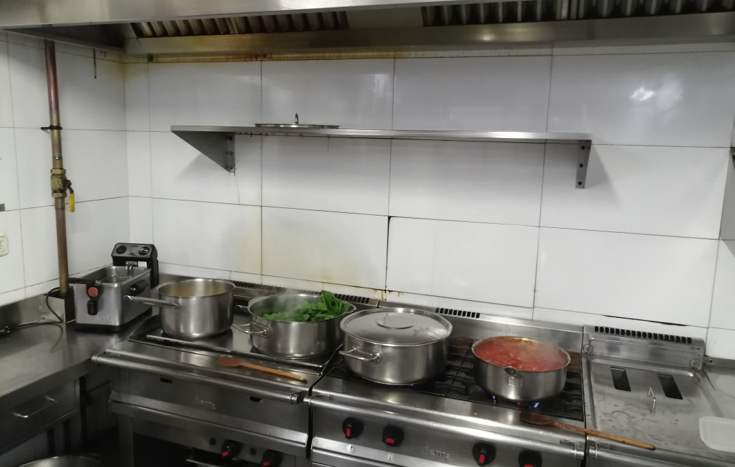 Traspaso - Restaurante -
Barcelona - Eixample Derecho