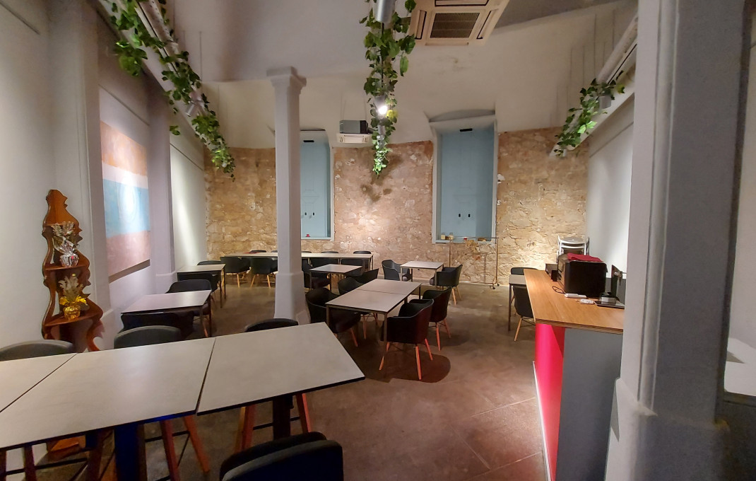 Transfert - Bar Restaurante -
Barcelona - Eixample Derecho