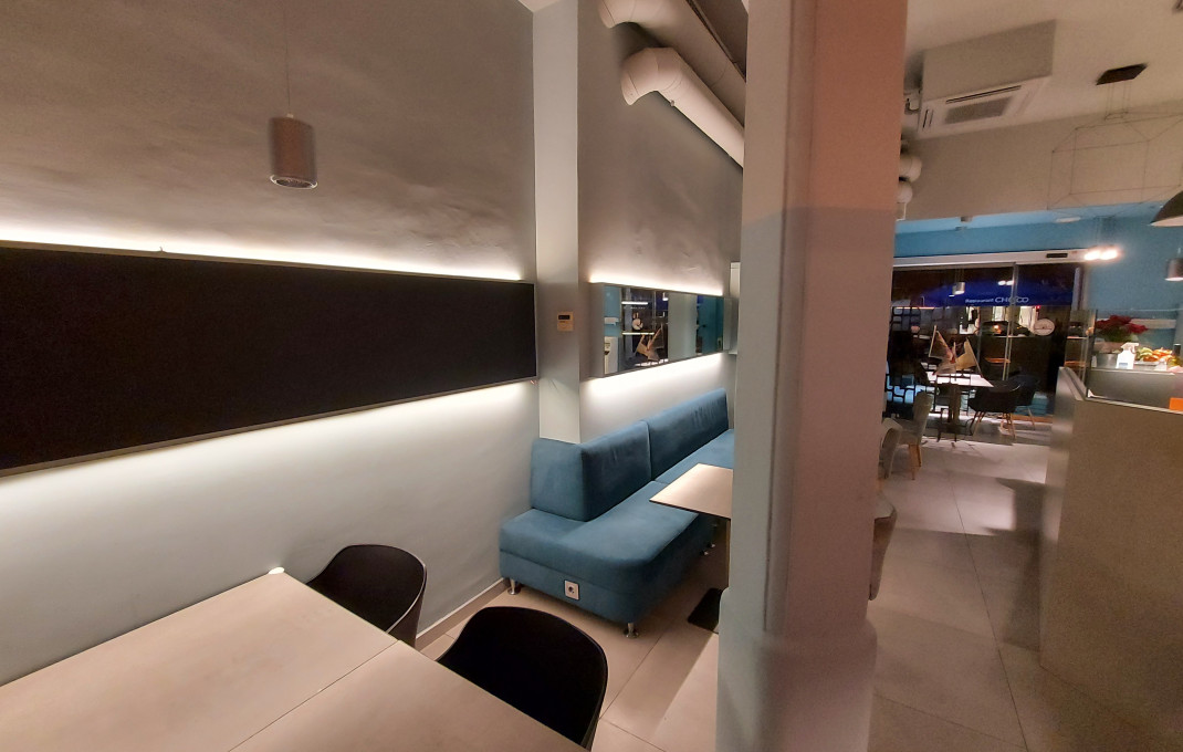 Transfert - Bar Restaurante -
Barcelona - Eixample Derecho