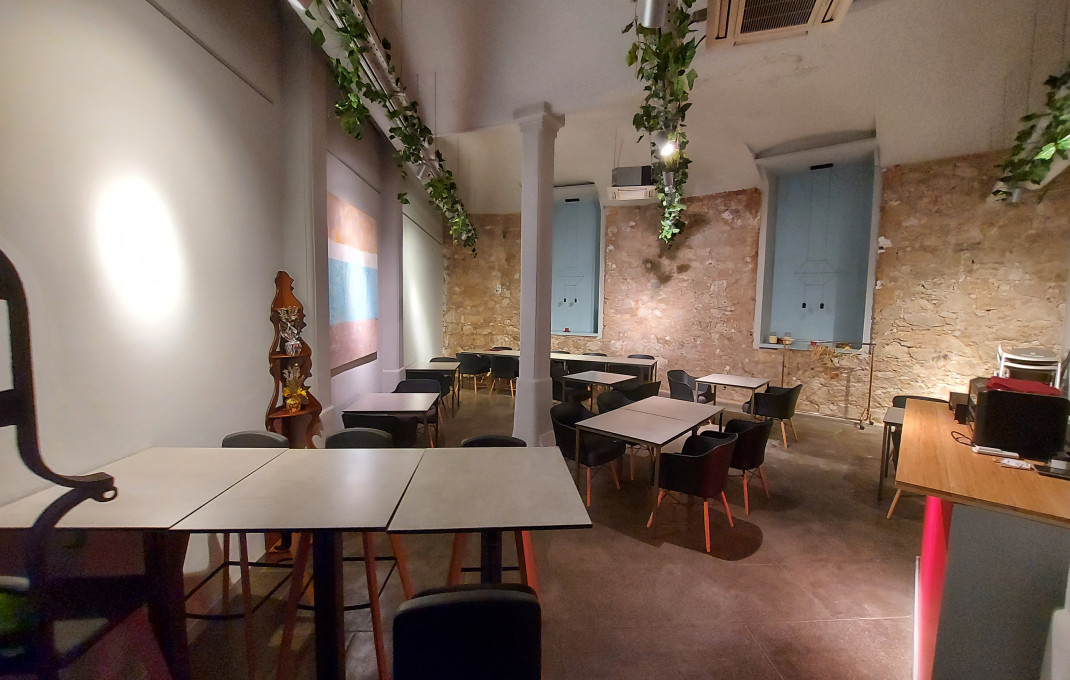 Transfert - Bar Restaurante -
Barcelona - Eixample Derecho