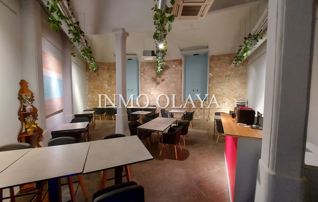 Transfert - Bar Restaurante -
Barcelona - Eixample Derecho