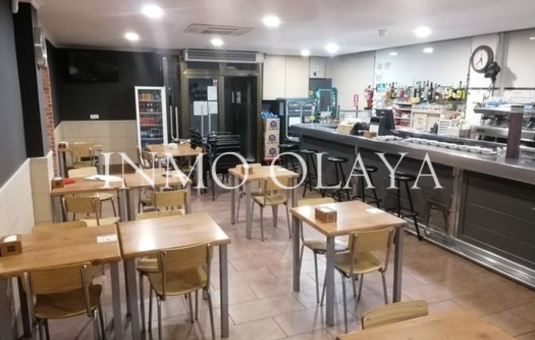 Transfert - Restaurant -
Barcelona - Sant Adriá Del Besos