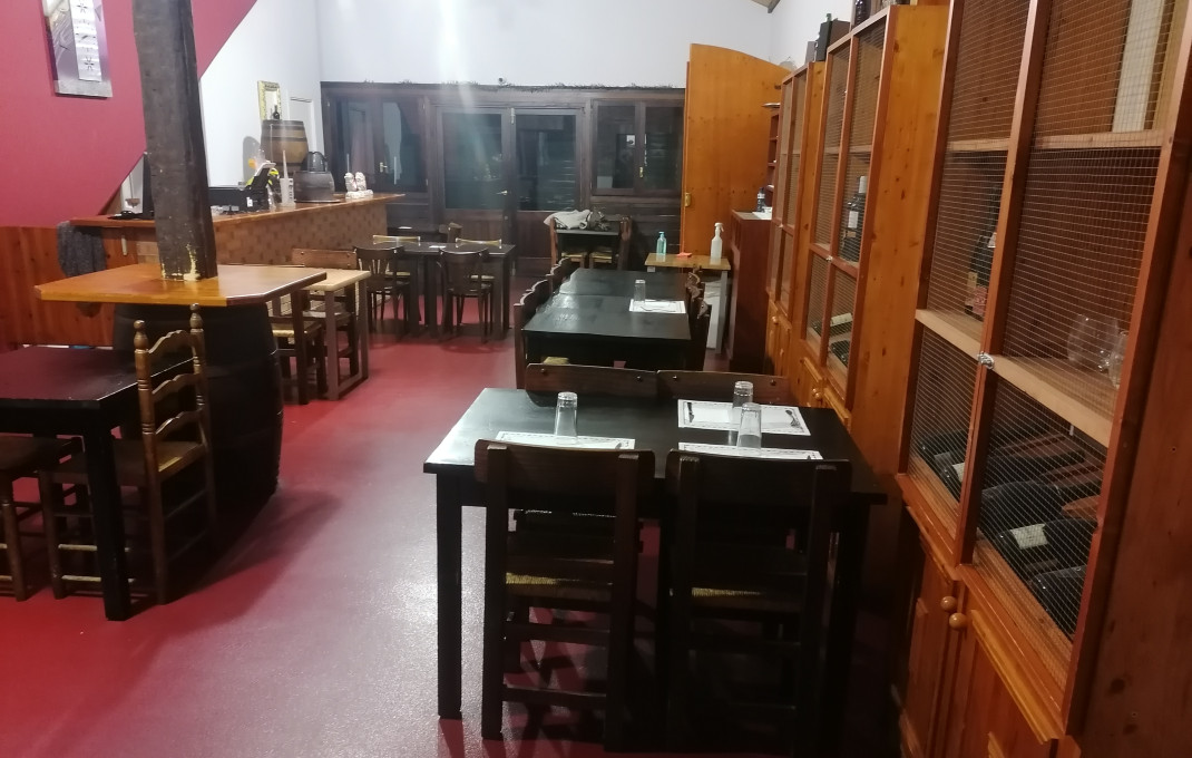 Transfert - Restaurant -
Barcelona - Sant Adriá Del Besos