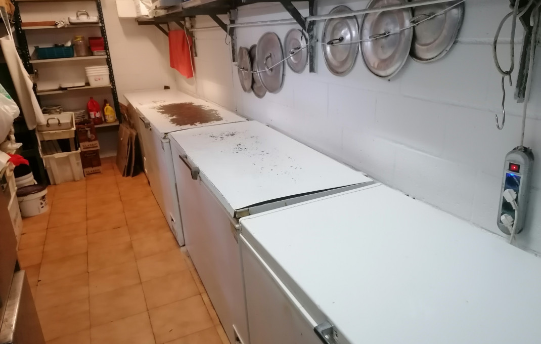 Transfert - Restaurant -
Barcelona - Sant Adriá Del Besos