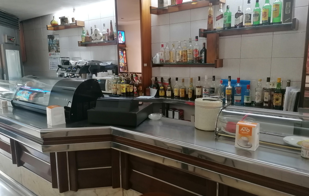 Traspaso - Restaurante -
Barcelona - Gràcia