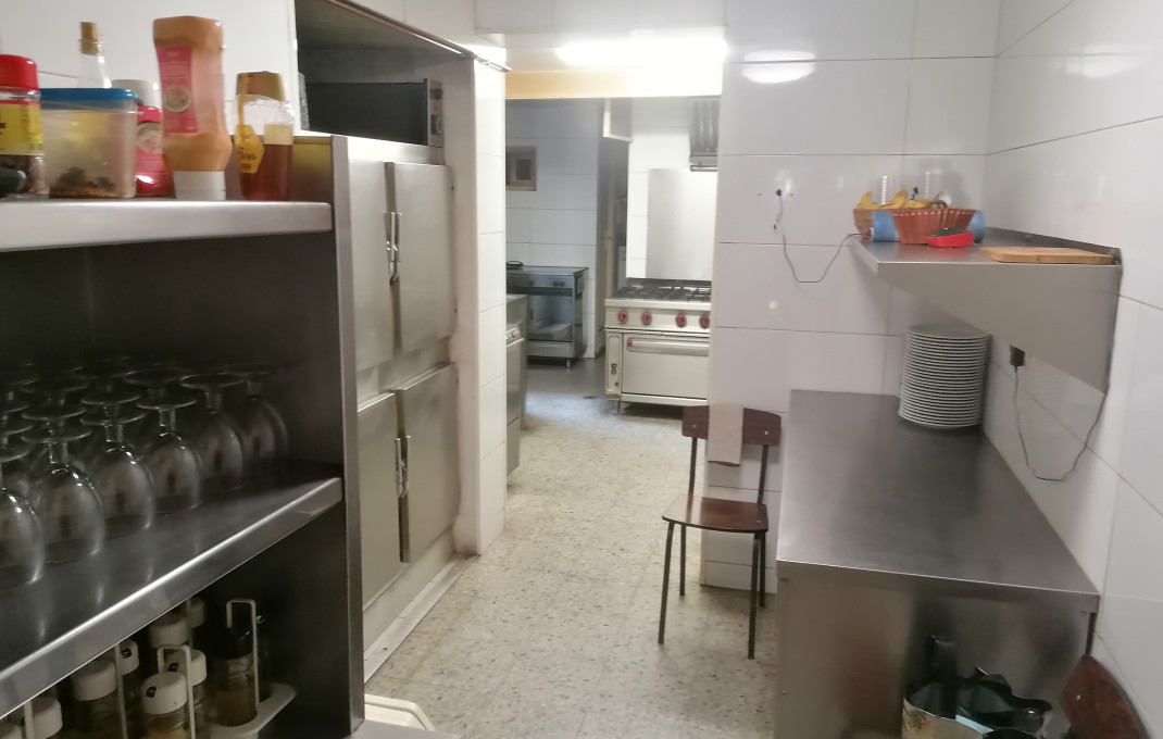 Traspaso - Restaurante -
Barcelona - Gràcia