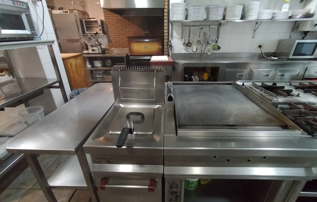 Traspaso - Bar Restaurante -
Sant Andreu de la Barca