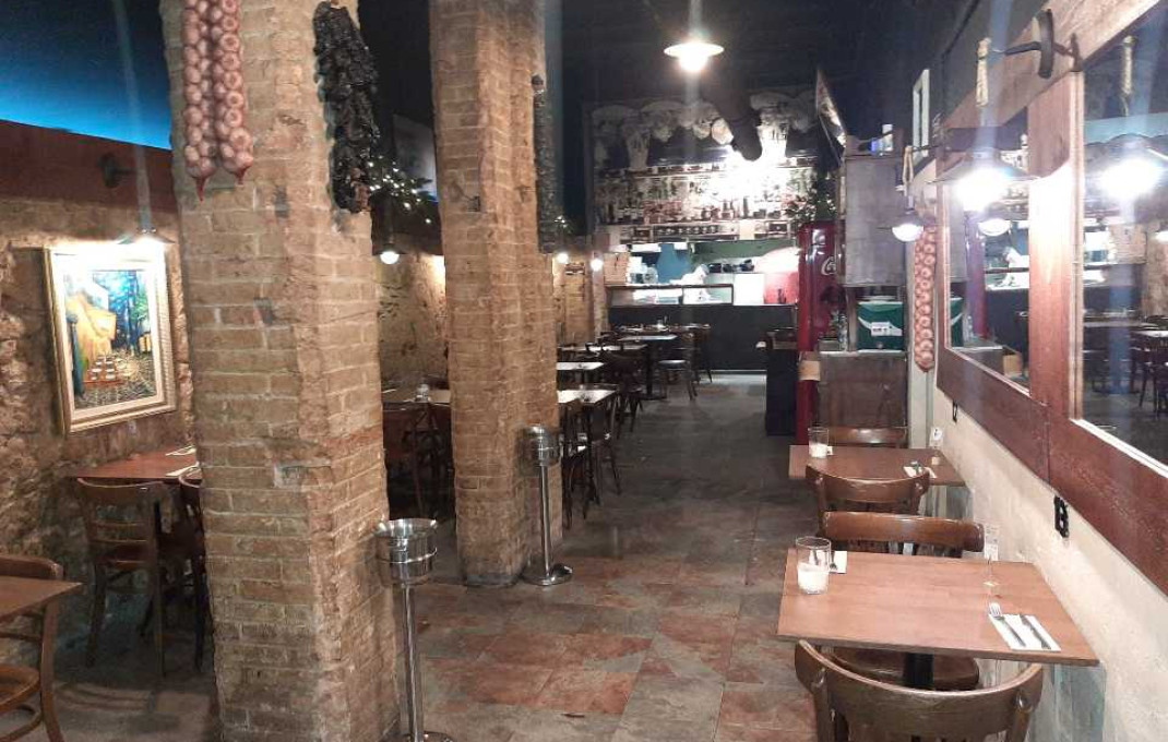 Traspaso - Restaurante -
Barcelona - Eixample Derecho