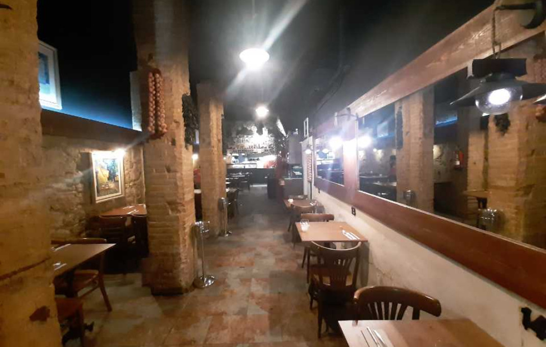 Traspaso - Restaurante -
Barcelona - Eixample Derecho