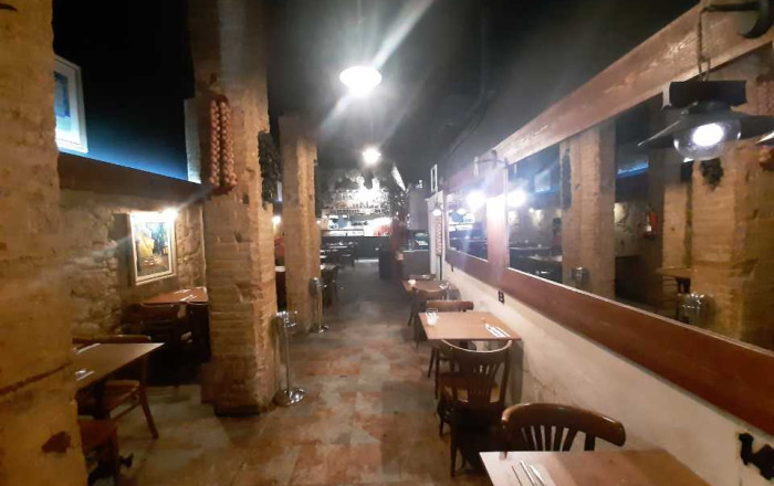 Traspaso - Restaurante -
Barcelona - Eixample Derecho