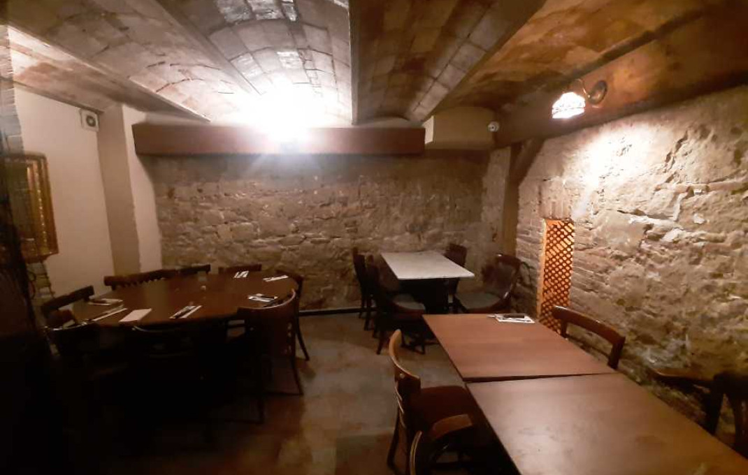 Traspaso - Restaurante -
Barcelona - Eixample Derecho