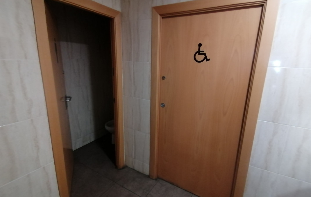 Transfert - Restaurant -
Barcelona - Zona Franca