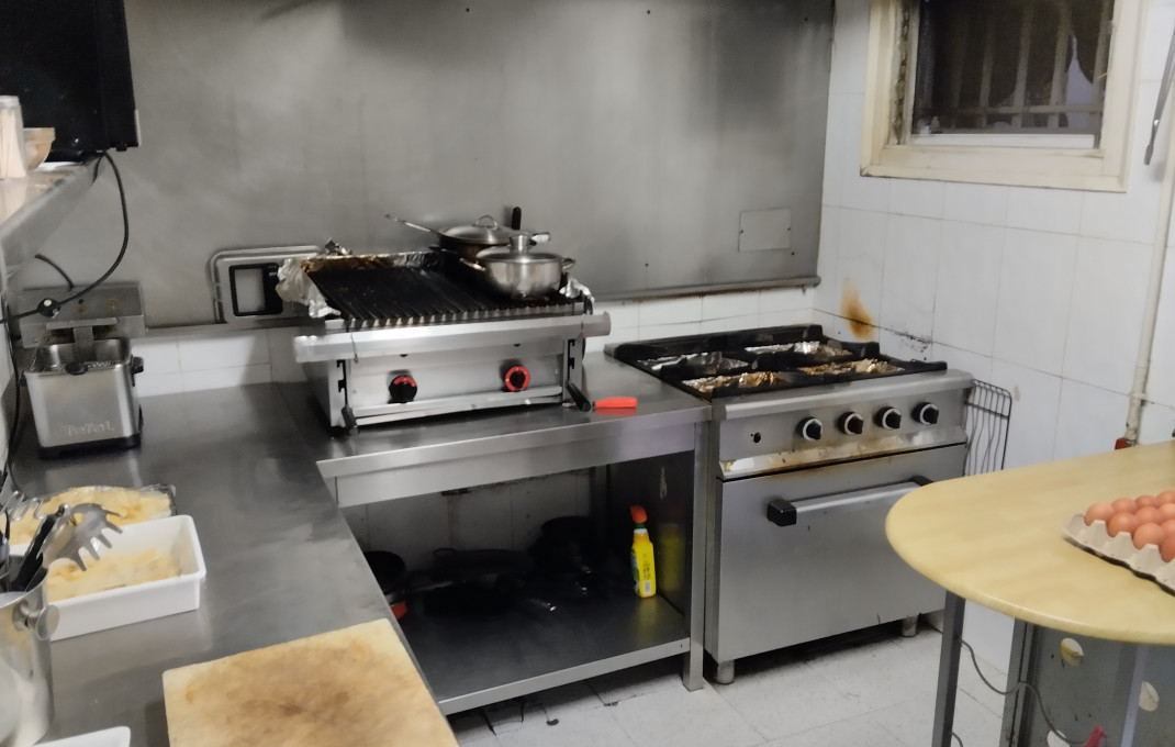 Transfer - Restaurant -
Girona