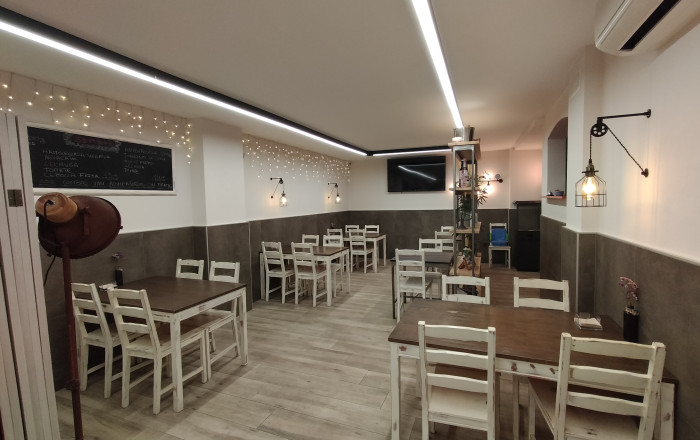 Traspaso - Bar Restaurante -
Esplugues de Llobregat - Can Clota