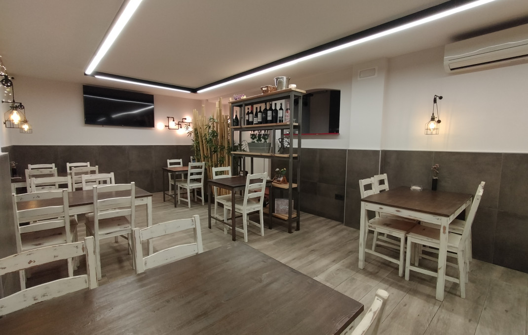 Traspaso - Bar Restaurante -
Esplugues de Llobregat - Can Clota