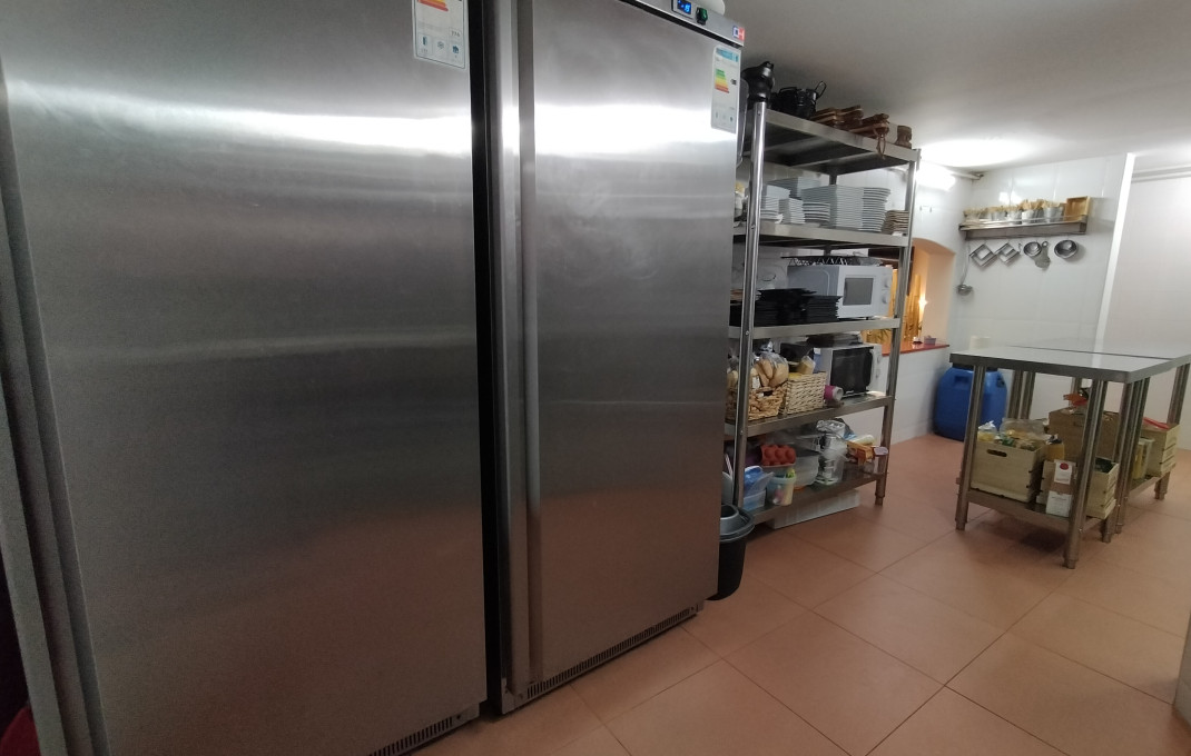 Traspaso - Bar Restaurante -
Esplugues de Llobregat - Can Clota