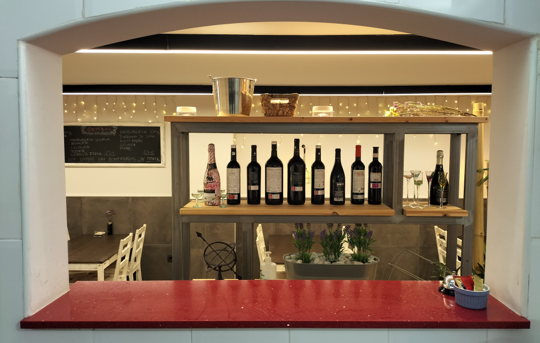 Traspaso - Bar Restaurante -
Esplugues de Llobregat - Can Clota