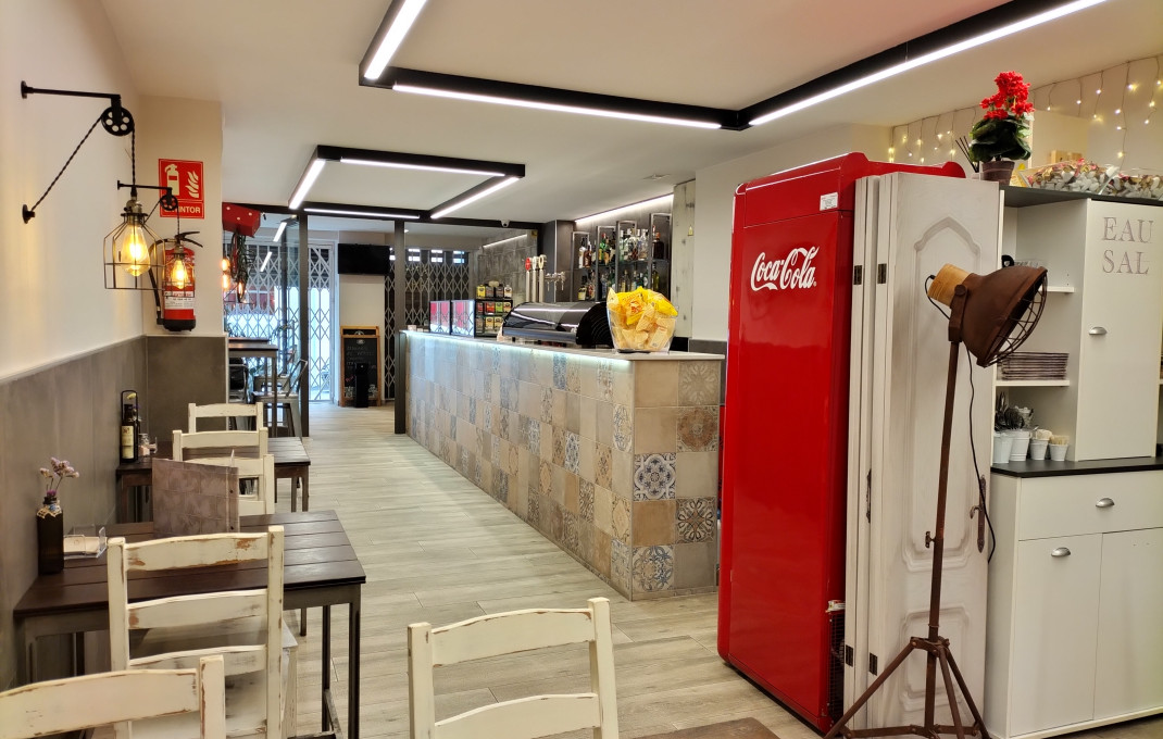 Traspaso - Bar Restaurante -
Esplugues de Llobregat - Can Clota