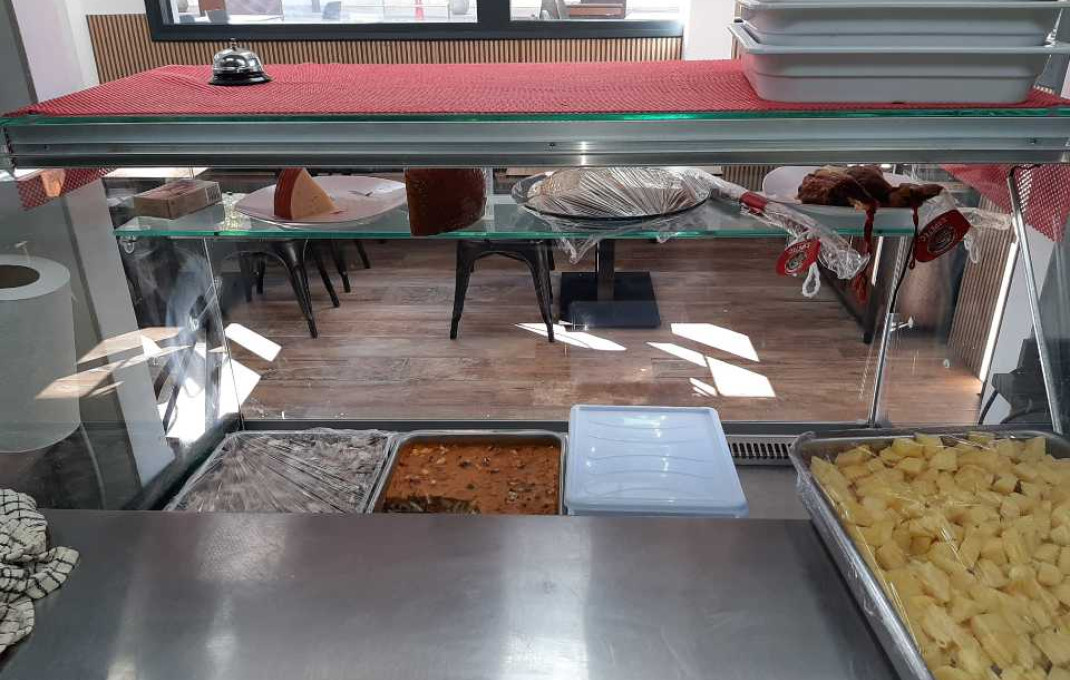 Traspaso - Bar Restaurante -
Sant Joan Despí - Bon Viatge