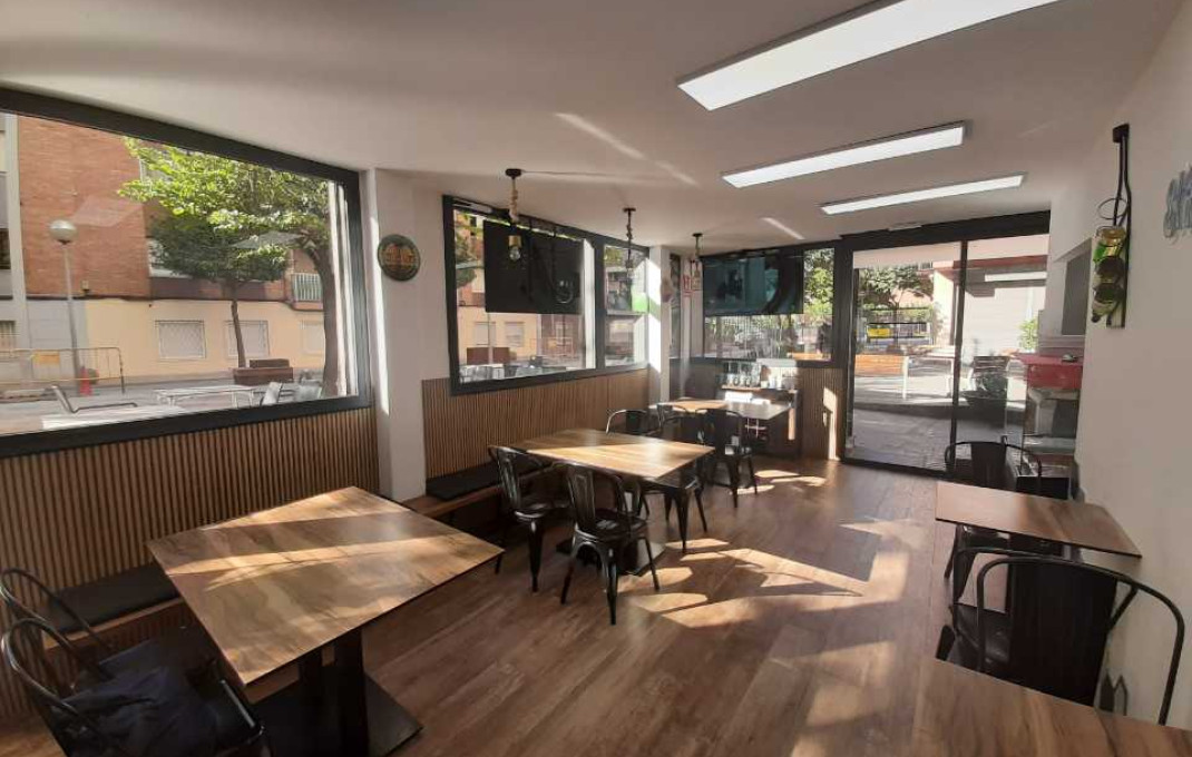 Traspaso - Bar Restaurante -
Sant Joan Despí - Bon Viatge