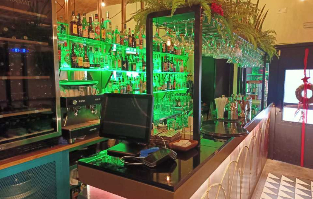 Transfert - Bar Restaurante -
Mataró - Via Europa - Parque Central